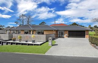 1 Samuel Cross Place, Greenhithe