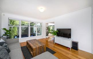 18 Lowtherhurst Road, Massey