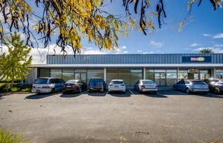 High-Profile Food & Retail Opportunity