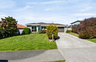68 Campbell Avenue, Paraparaumu
