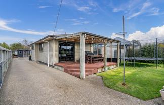 34 Scott Street, Strathern
