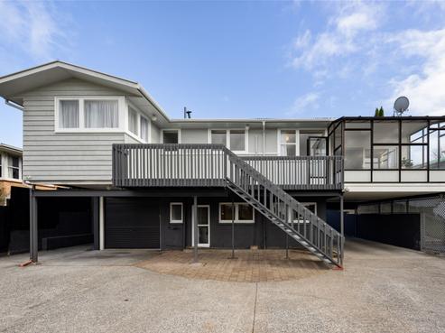 54 Acacia Crescent, Glenview