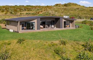 61/685 Karioitahi Road, Waiuku