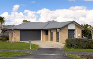 7 Madden Avenue, Kumeu
