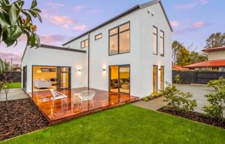 2/22 Gleneagles Terrace, Fendalton