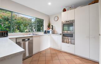 100 Caribbean Drive, Unsworth Heights