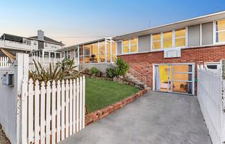 2/1 Appleyard Crescent, Meadowbank