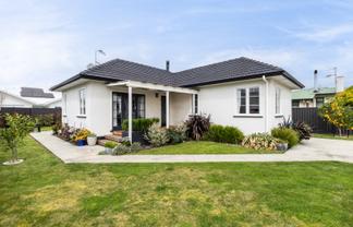 1417 Woodstock Avenue, Mayfair