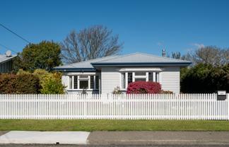 1011 Waipuna Street, Mahora
