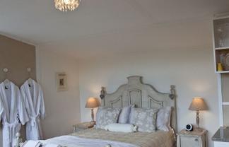 French Studio/3635 Cambridge Road, Cambridge