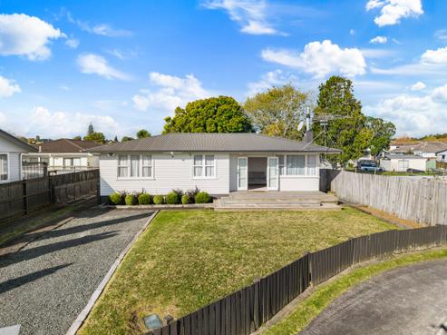 4 Lyndon Place, Manurewa