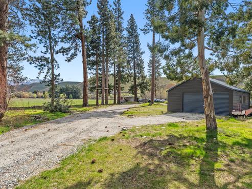 541 Ardgour Road, Tarras