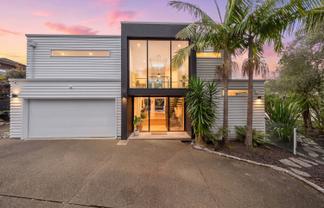 2/15A Rodney Road, Northcote Point