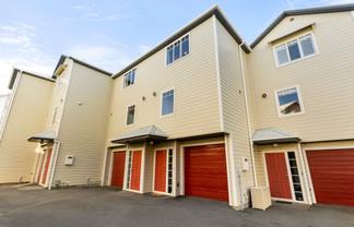 15/10 Colombo Street, Newtown