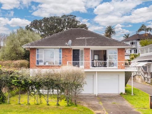 2A Douglas Avenue, Mount Albert