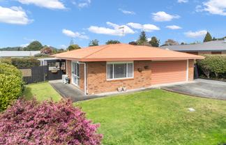 16 Elm Place, Tikipunga