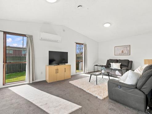 50 Yellowstone Crescent, Burwood
