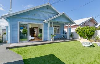 17 Freyberg Street, Lyall Bay