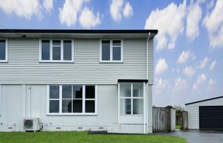 6 Devon Crescent, Bulls