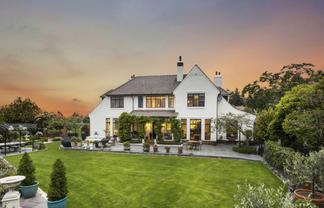 365 Stuart Street, Roslyn