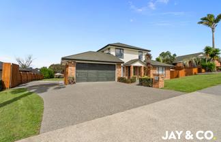 2 Parkhaven Drive, Rosehill