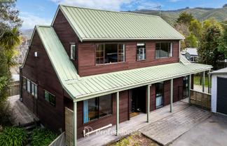 301 Main Road North, Brown Owl