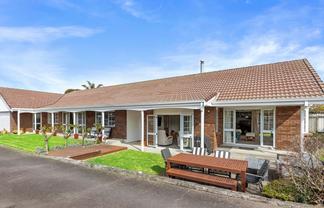 12 Smiths Road, Matua