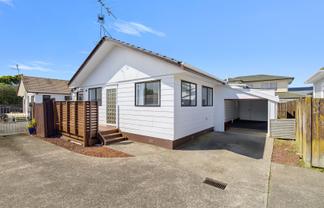 2/21 Rosebank Road, Papatoetoe