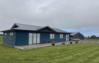 700 Watino Road, Opunake