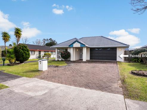 11 Headcorn Place, Botany Downs