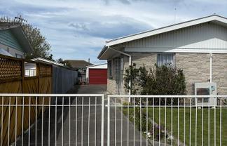 53 Alexander Avenue, Onekawa