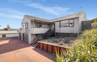 395 Welcome Bay Road, Welcome Bay