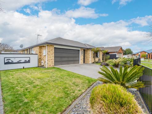 12 Innswood Place, Rototuna North