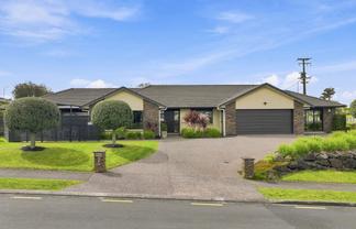 2 Flavell Drive, Orewa