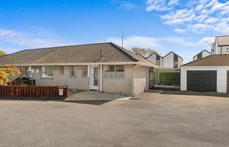12 Woolston Court, Woolston