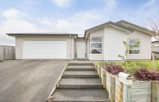 15 Coutts Way, Fitzherbert