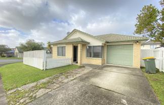 5C Charlenne Close, Ranui