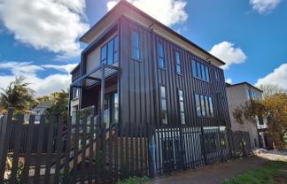 2/280 Great South Road, Epsom