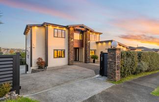 33 & 33B Ballymore Drive, Pinehill