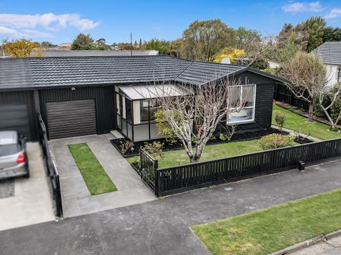 2/11 Blairdon Place, Bishopdale