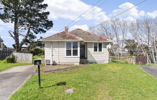 6 Tate Place, Otara