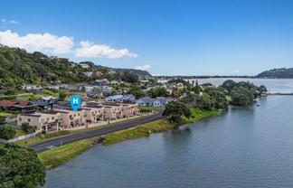 8/12 Grey Ave, Tairua