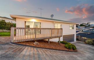 1 Weka Close, Red Beach