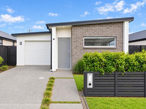 34 Trewern Avenue, Greenhill Park