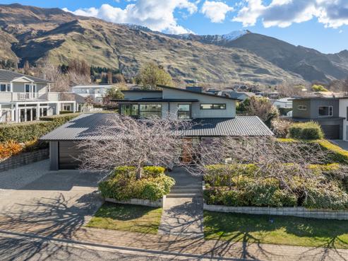 22 Kelliher Drive, Wanaka