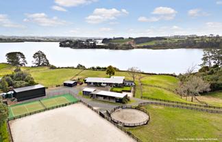 113 Waitangi Falls Road, Glenbrook