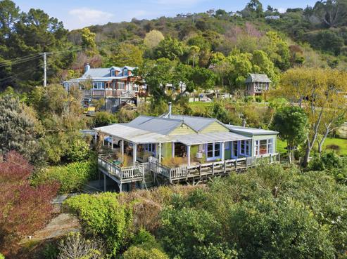 15 Henry Street, Careys Bay