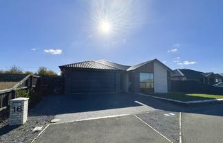 16 Fountain Place, Rolleston