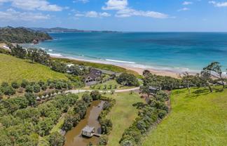 1133&1137 Matapouri Road, Matapouri