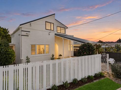 29 North Avenue, Narrow Neck